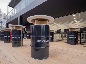 Develon
